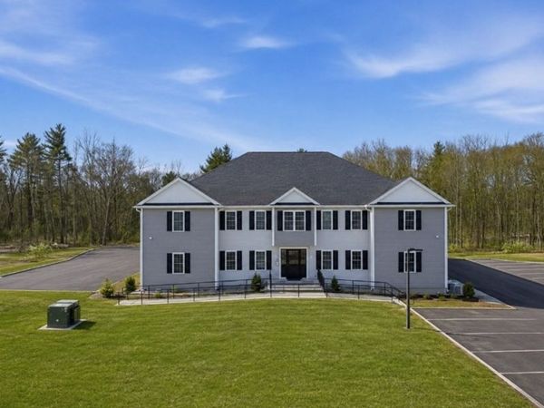 204 Central Street, Unit J, Avon, MA 02322