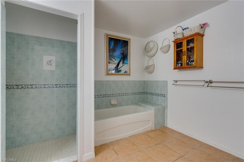 4105 NE 20th Pl , Cape Coral, FL 33909 Photo