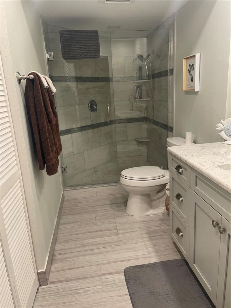 6104 Palma Del Mar Boulevard S, Unit 304, Saint Petersburg, FL 33715 Photo