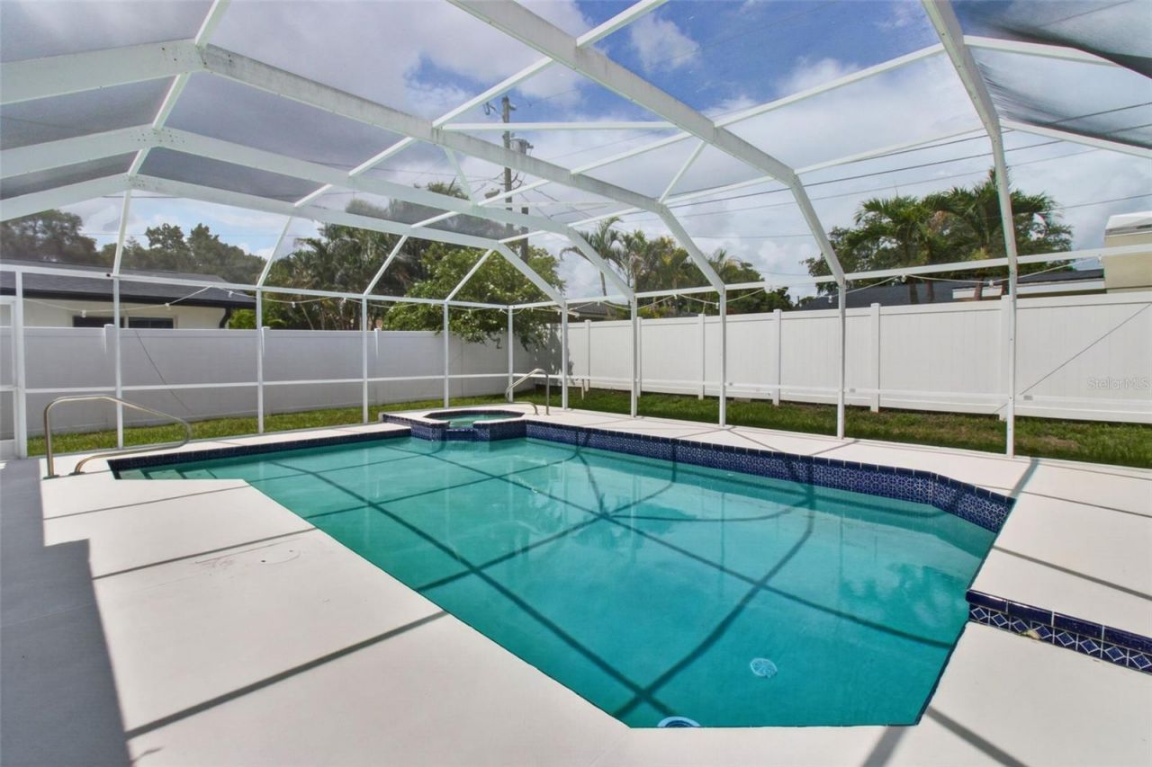 700 Ruskin Road , Clearwater, FL 33765 Photo
