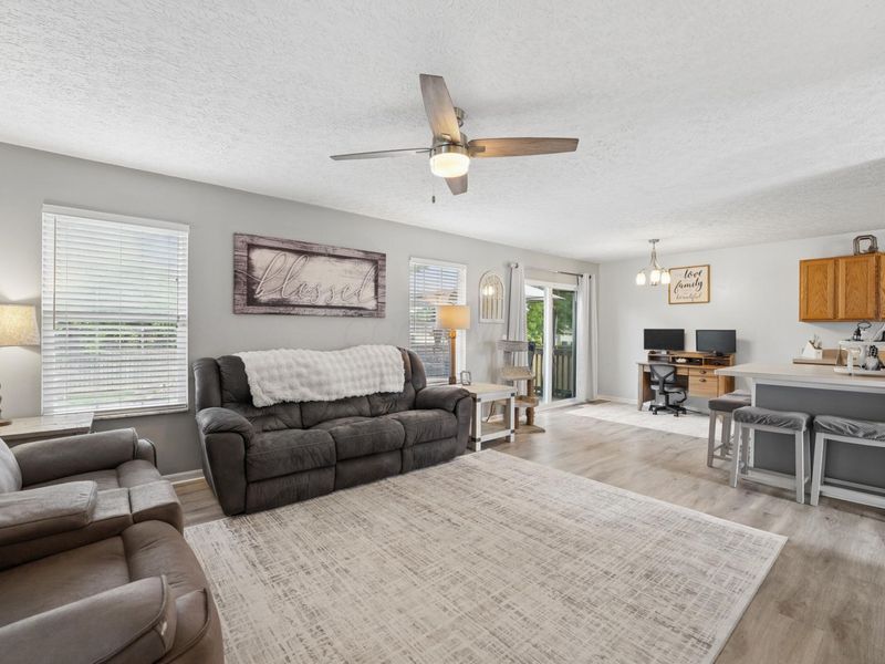1614 Autumn Village Drive, Columbus, OH 43223 Photo 7