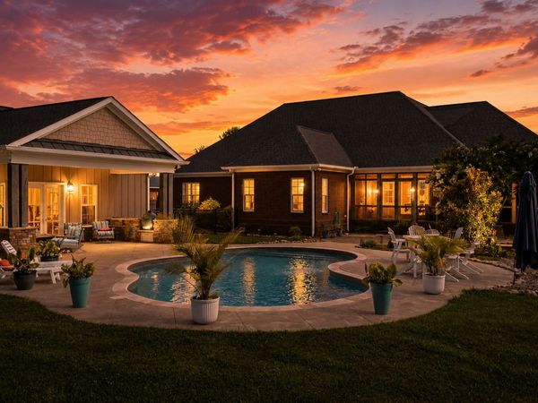 1712 Ledford Mill Rd , Normandy, TN 37360
