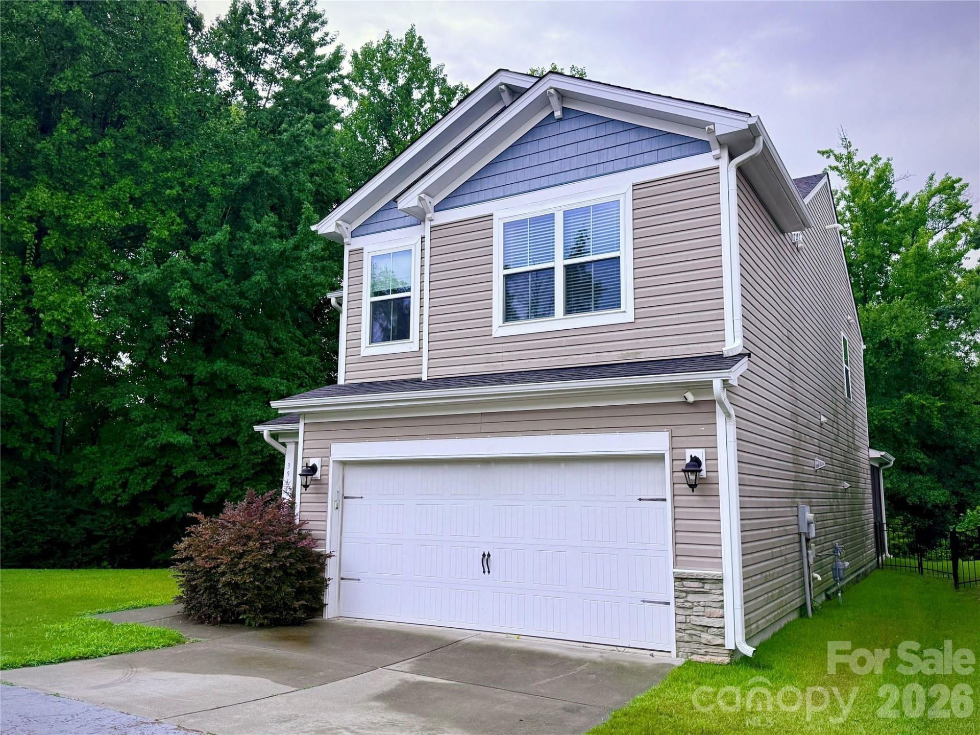 3964 White Kestrel Drive, Raleigh, NC 27616 Main Photo