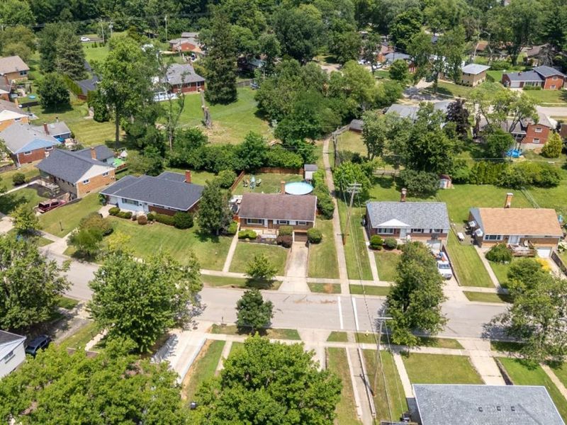 149 Ireland Avenue, Greenhills, OH 45218 Photo 36