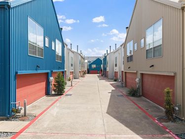 4213 Dickason Avenue, Unit 9, Dallas, TX 75219