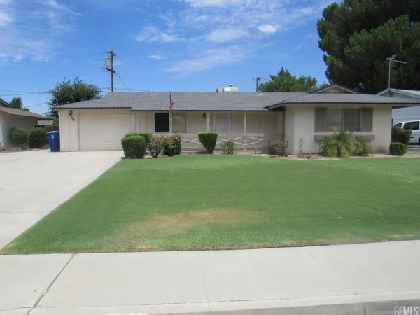 6304 Ellis Avenue, Bakersfield, CA 93309