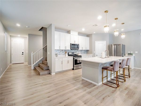 7746 Alder Landing Street, Las Vegas, NV 89113