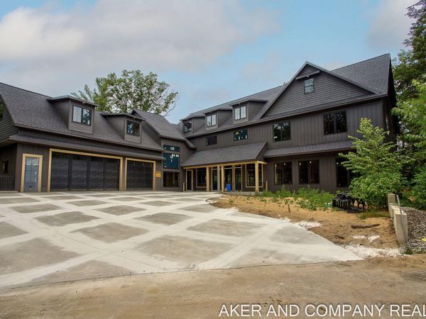 16655 Ten Hagen Drive, West Olive, MI 49460