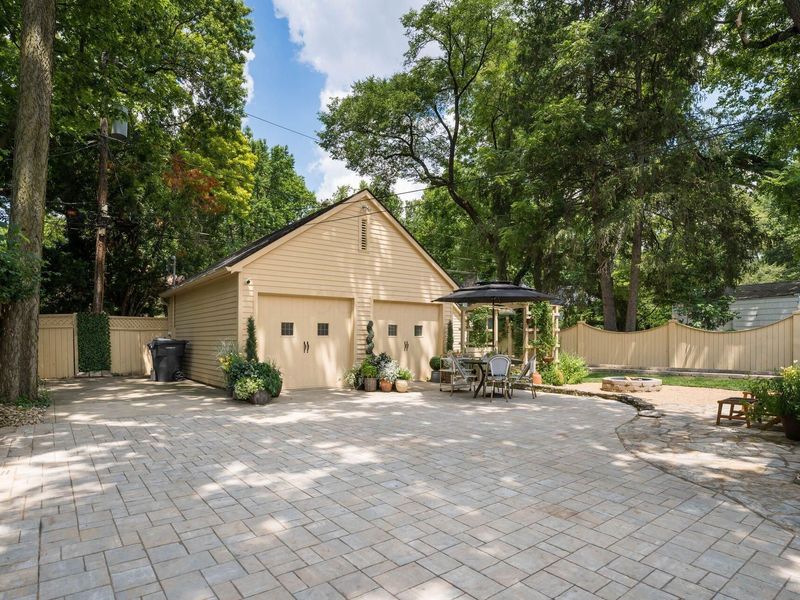 216 Erie Road, Columbus, OH 43214 Photo 38