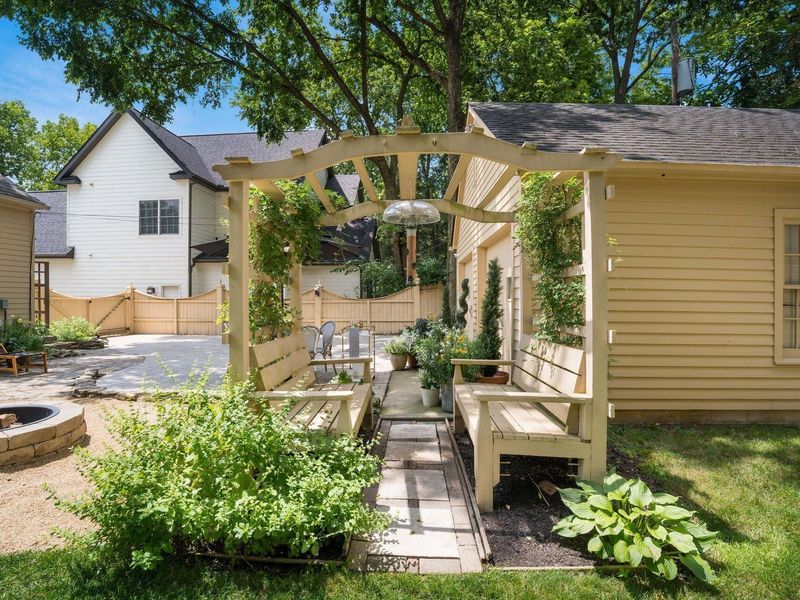 216 Erie Road, Columbus, OH 43214 Photo 48