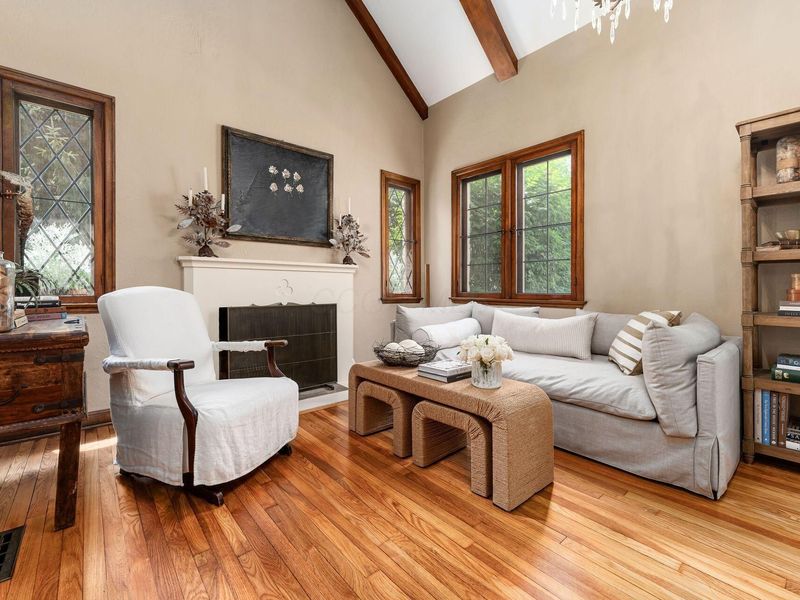 216 Erie Road, Columbus, OH 43214 Photo 7