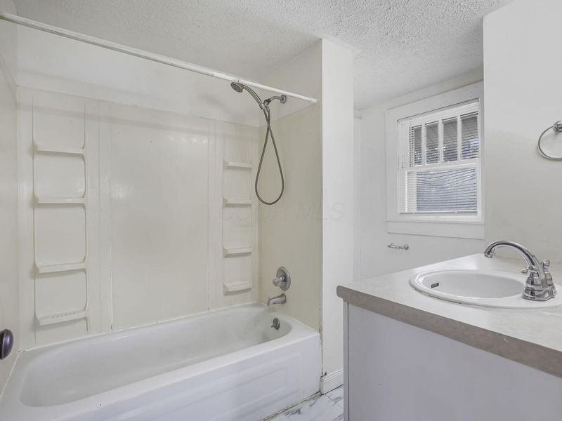 600 Clark Street, Cambridge, OH 43725 Photo 24
