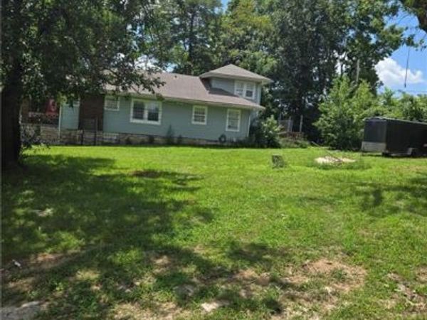 3122 Myrtle Avenue, Kansas City, MO 64128