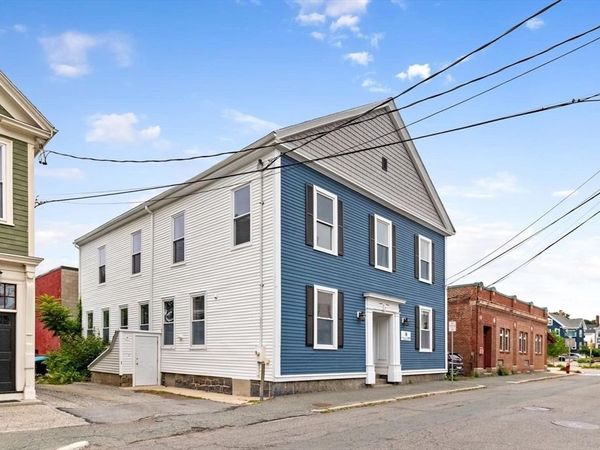 7 Foster Street, Wakefield, MA 01880