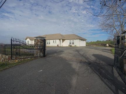 3255 Village Dr, Ione, CA 95640 Photo