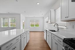 266 Foxglade Drive photo 4