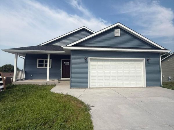 206 Blackhawk Drive, Woodville, WI 54028