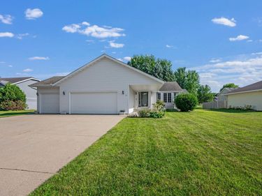 19 La Mar Court, North Mankato, MN 56003