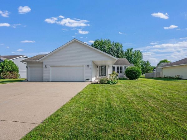 19 La Mar Court , North Mankato, MN 56003