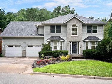 1555 48th Avenue, Winona, MN 55987