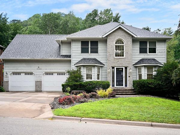 1555 48th Avenue, Winona, MN 55987