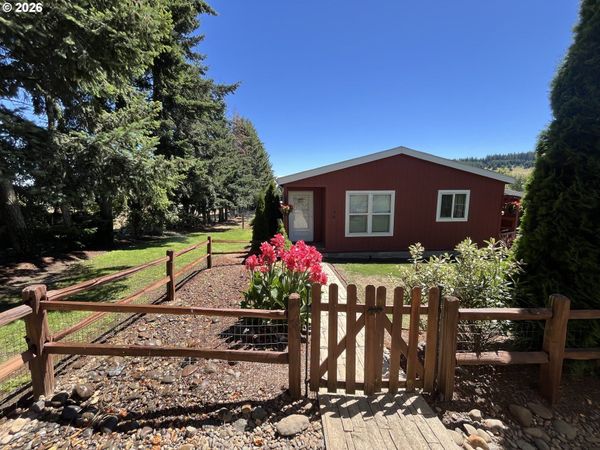 1960 SE UGLOW AVE, Dallas, OR 97338