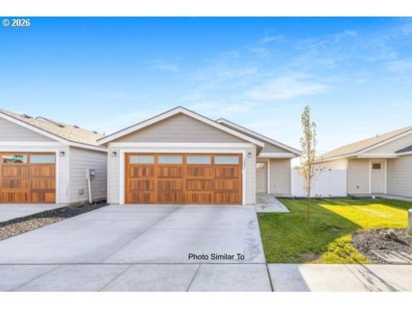 1051 NE 12TH ST, Hermiston, OR 97838