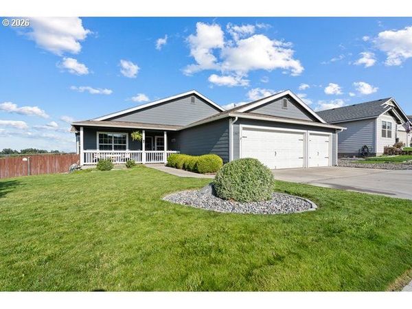 2307 NW EUCALYPTUS DR, Hermiston, OR 97838