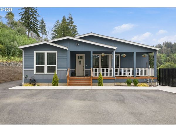 623 N Overlook LOOP, Otis, OR 97368