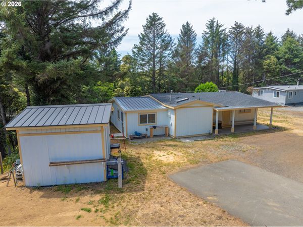 94662 RACCOON LN, Gold Beach, OR 97444