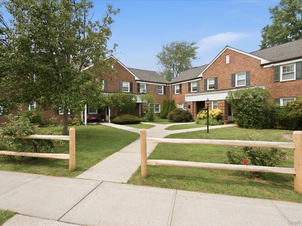 117 Robins Road , Unit 117, New Rochelle, NY 10801