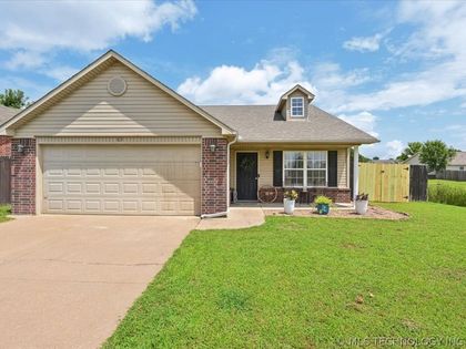 63 W Fairlane Drive Sapulpa, OK 74066