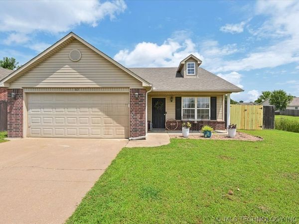 63 W Fairlane Drive , Sapulpa, OK 74066