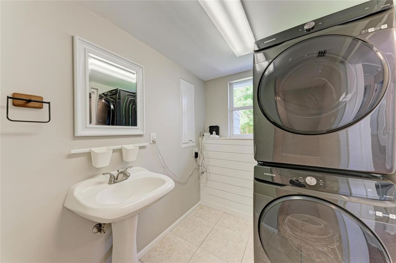 3138 Williamsburg Street, Sarasota, FL 34231 Photo