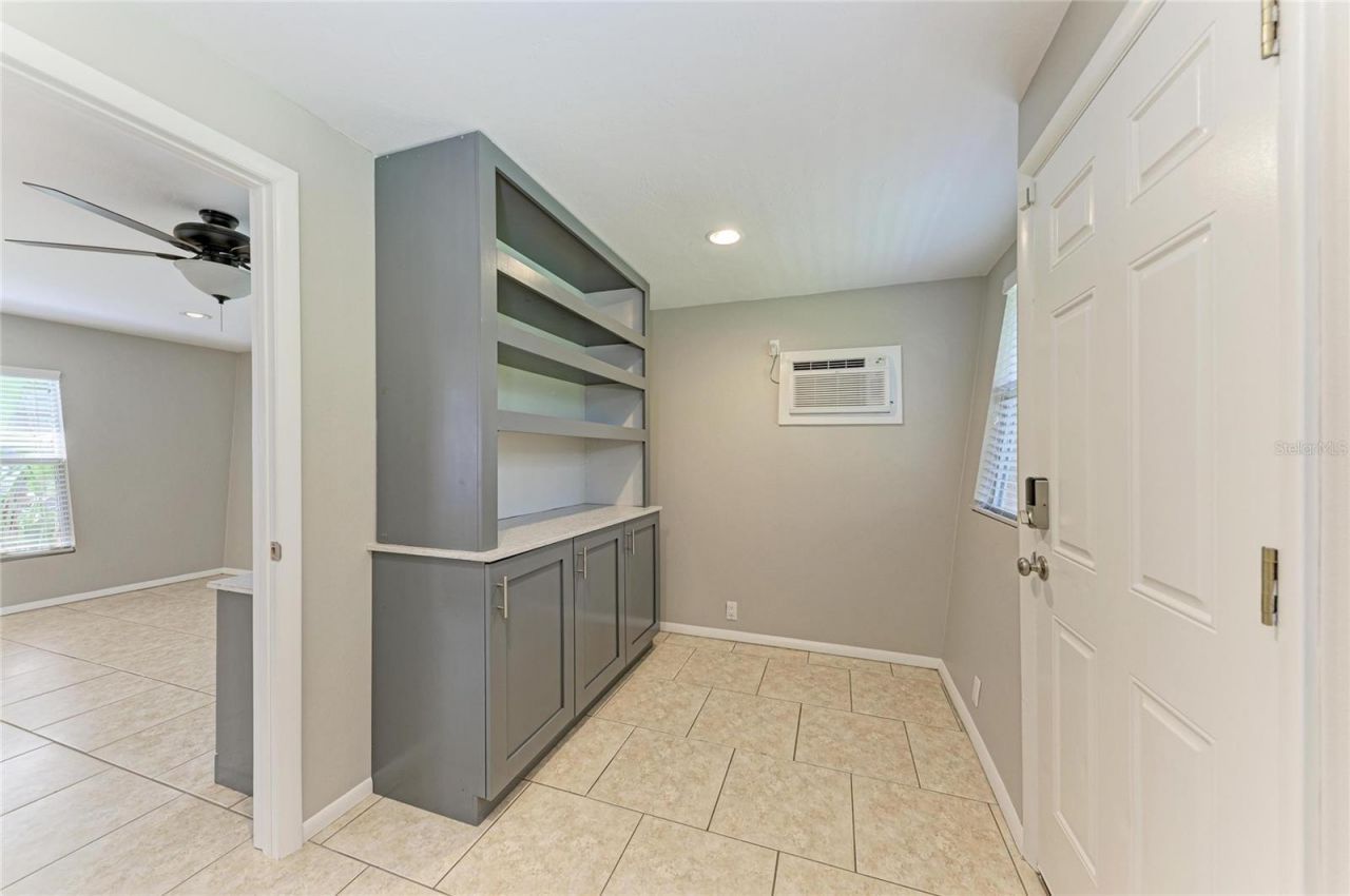 3138 Williamsburg Street, Sarasota, FL 34231 Photo