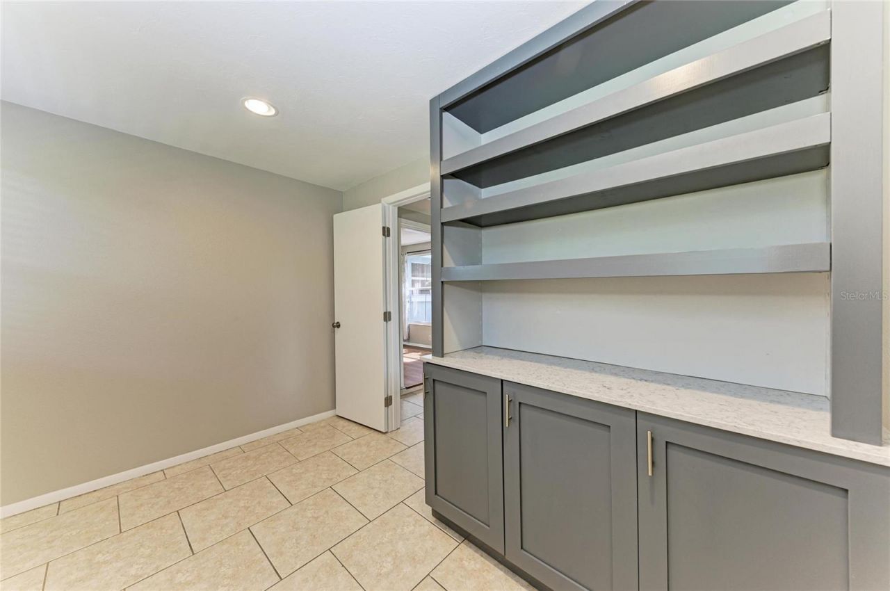 3138 Williamsburg Street, Sarasota, FL 34231 Photo
