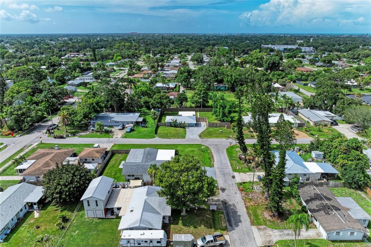 3138 Williamsburg Street, Sarasota, FL 34231 Photo