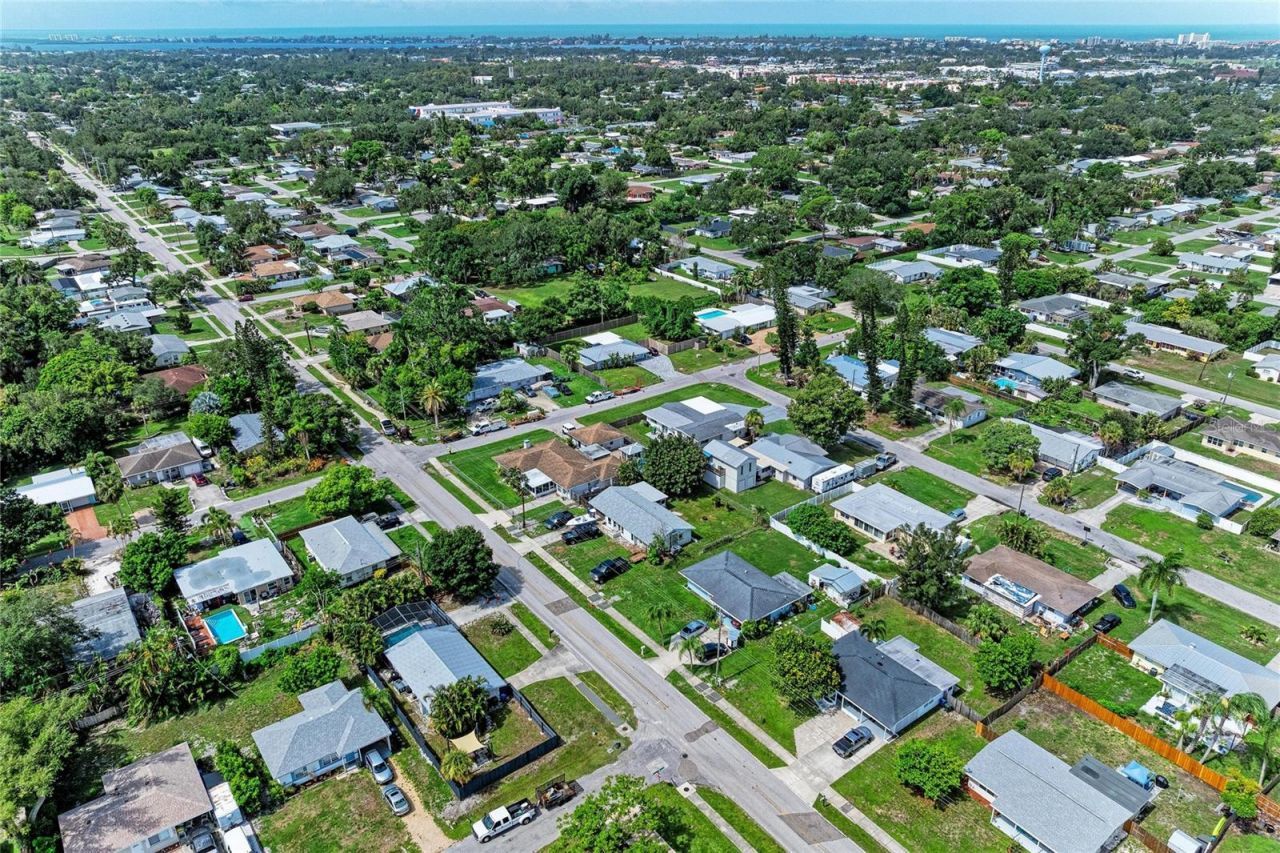 3138 Williamsburg Street, Sarasota, FL 34231 Photo