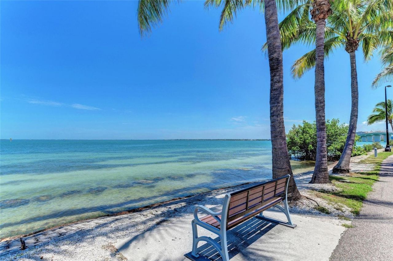 3138 Williamsburg Street, Sarasota, FL 34231 Photo