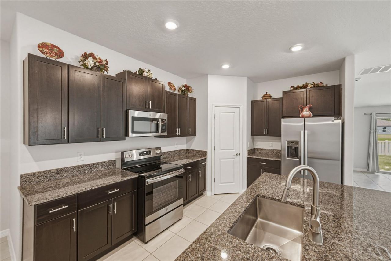 4334 Trotters Way , Lakeland, FL 33801 Photo