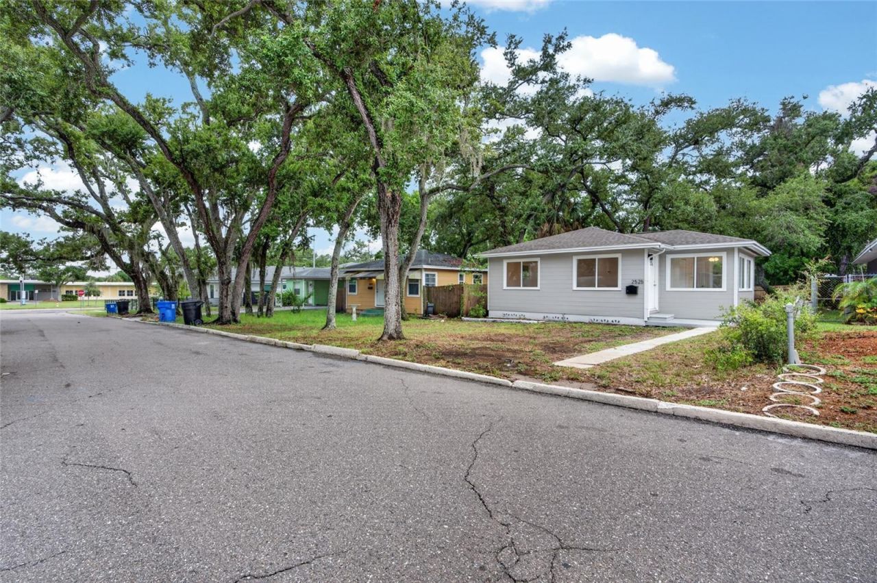 2525 21st Street S, Saint Petersburg, FL 33712 Photo