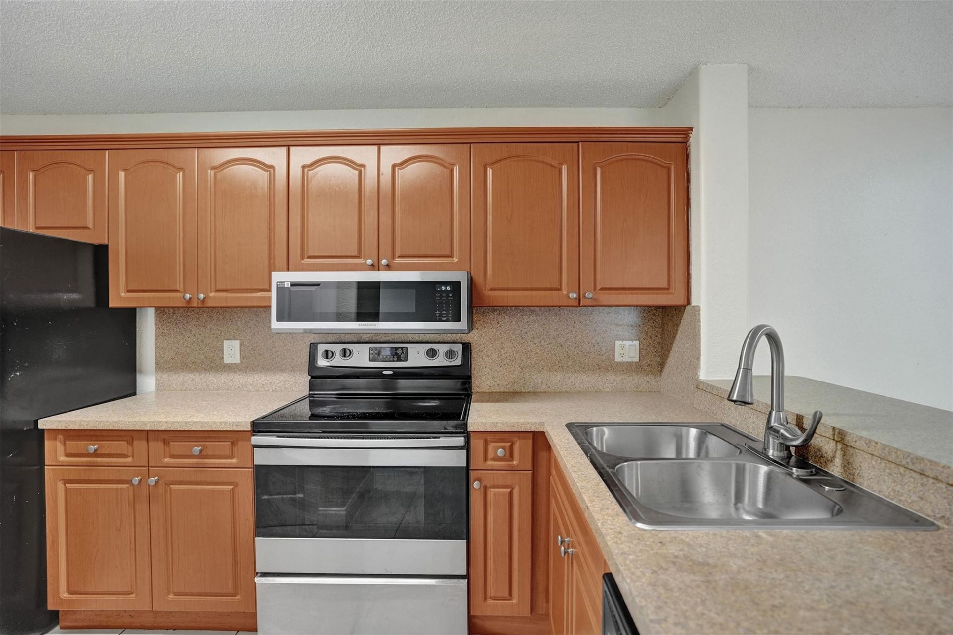 10773 Cleary Boulevard, Unit 111, Plantation, FL 33324 Photo