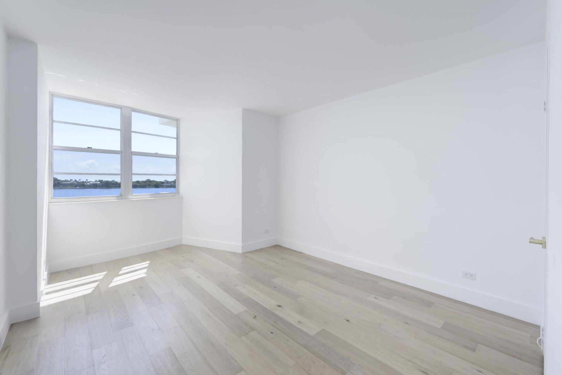 2800 N Flagler Drive, Unit 709, West Palm Beach, FL 33407 Photo