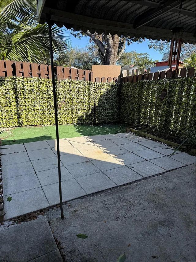 3007 NW 68th Street, Unit 9C, Fort Lauderdale, FL 33309 Photo