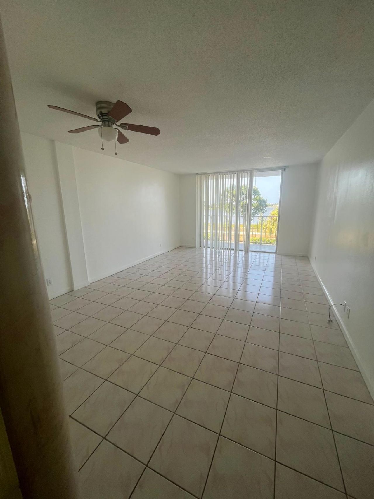 480 Executive Center Drive, Unit 2F, West Palm Beach, FL 33401 Photo