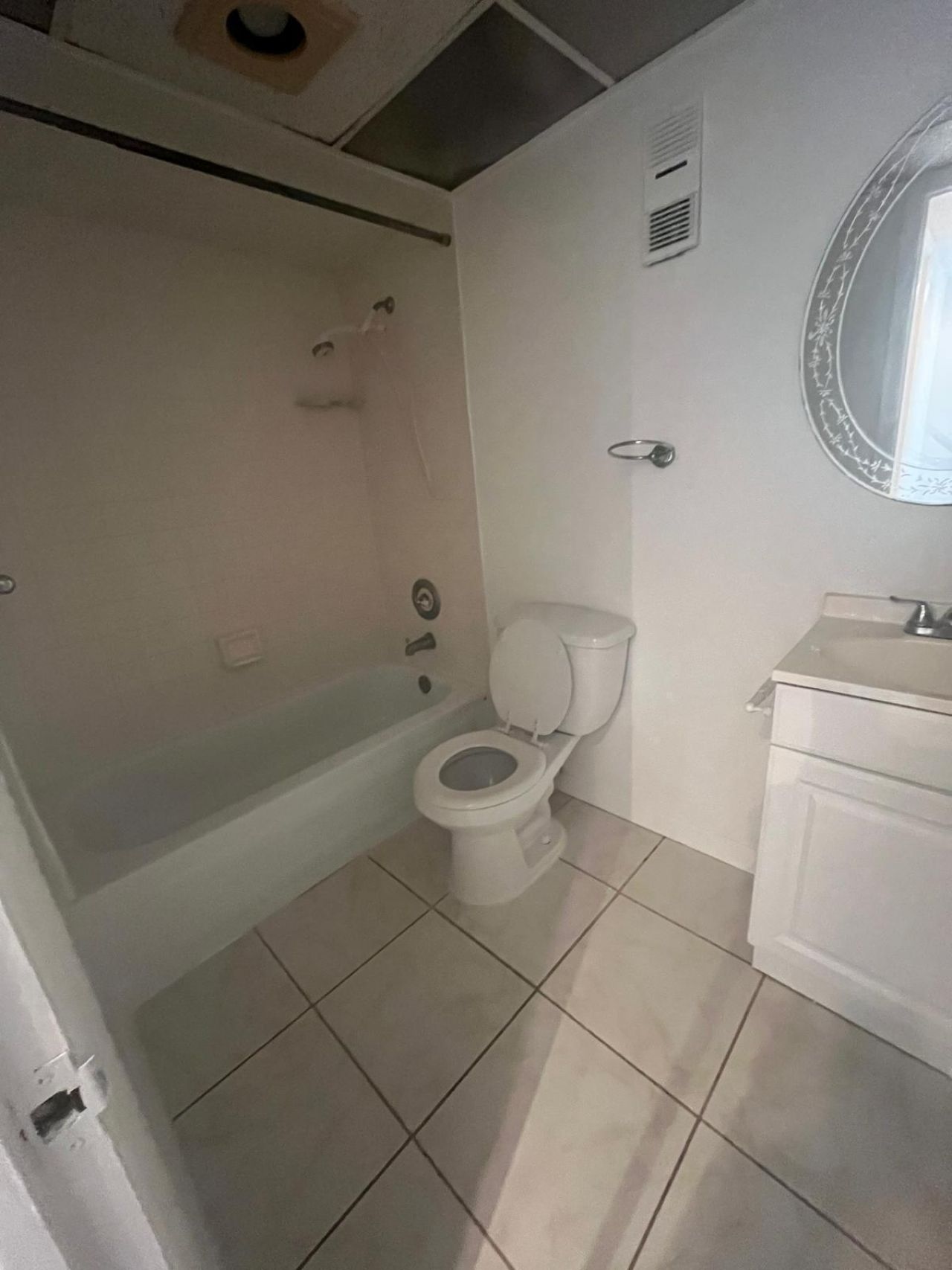480 Executive Center Drive, Unit 2F, West Palm Beach, FL 33401 Photo