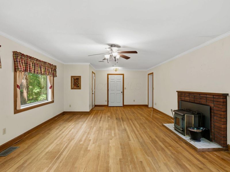 5774 London Groveport Road, Orient, OH 43146 Photo 8