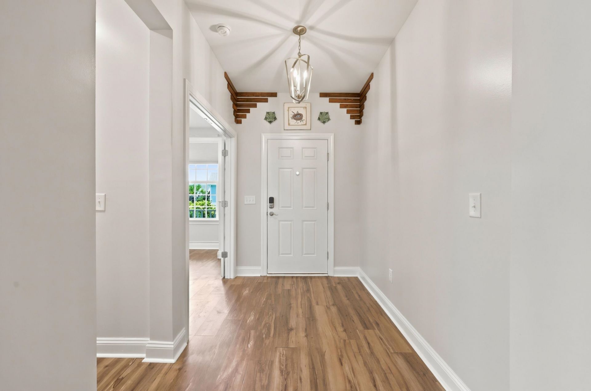 564 Hickman St. Photo 14