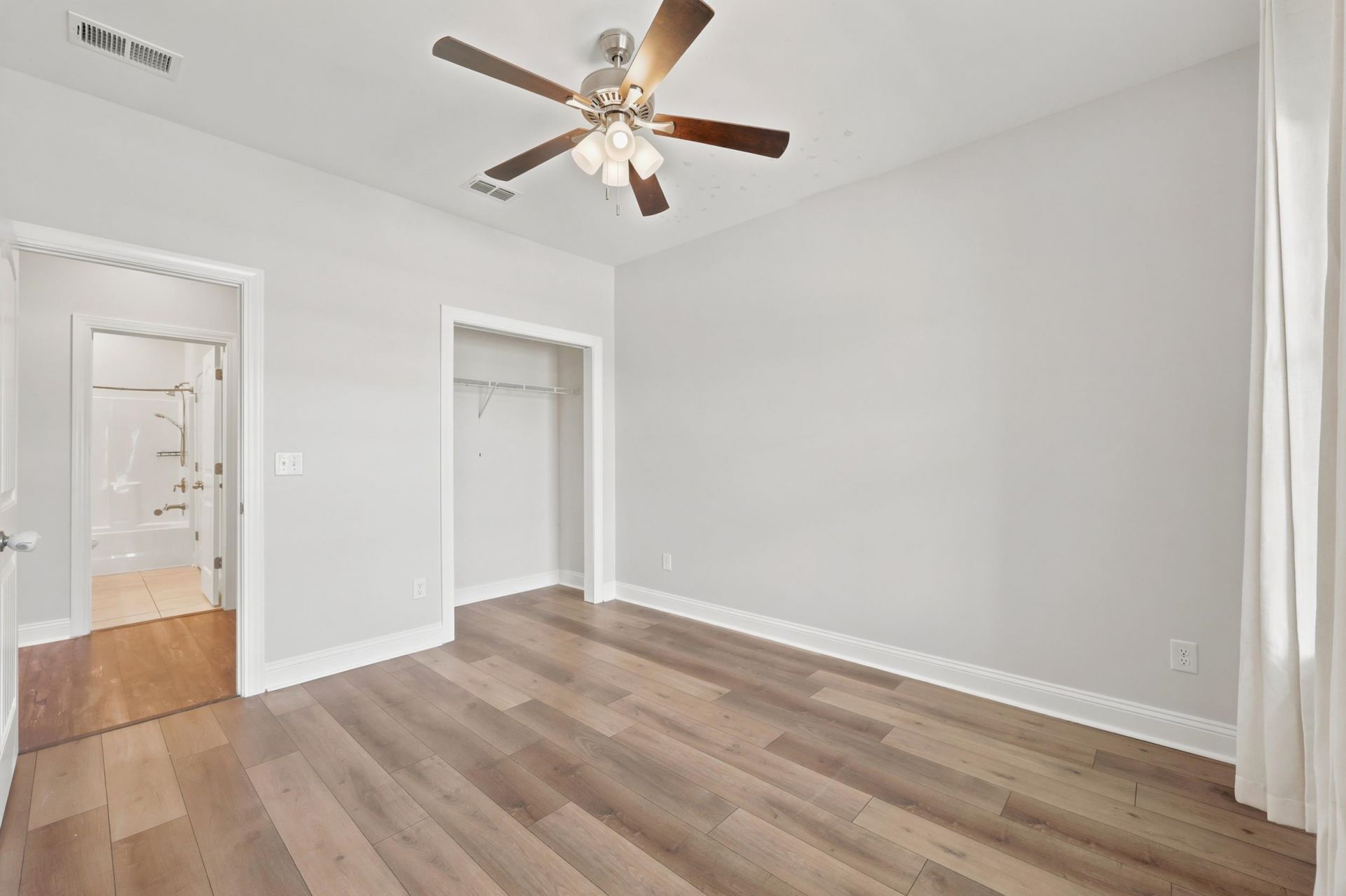 564 Hickman St. Photo 25