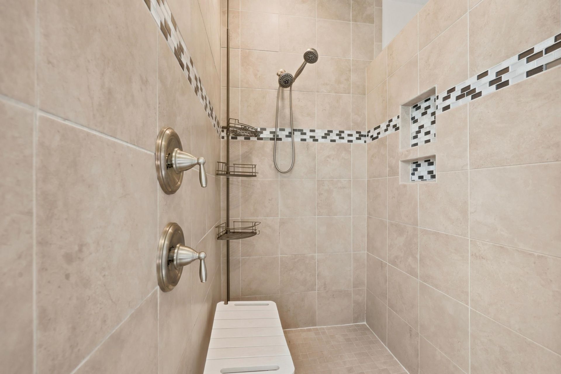 564 Hickman St. Photo 48